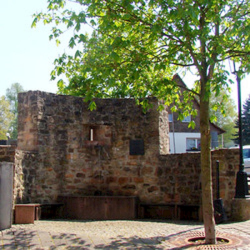 Reste eines Habschalenturms